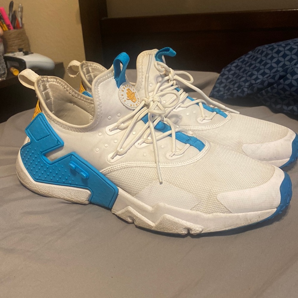 Nike Mens Special Edition Huarcaches